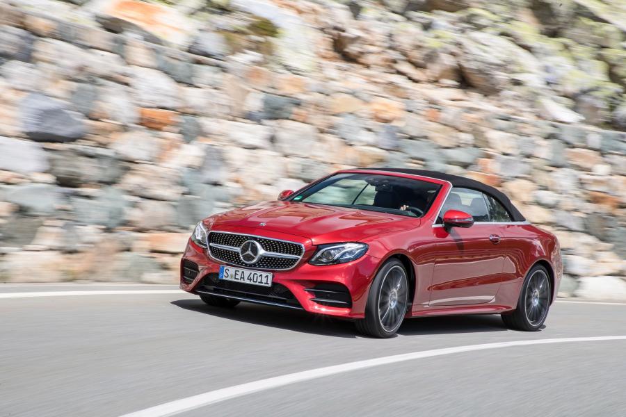  Mercedes-Benz E300 AMG Line Cabriolet 2017 года  (WW) (фото 28 из 32)